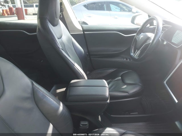 44386073 :رقم المزاد ، 5YJSA1H14FFP73296 vin ، 2015 Tesla Model S 60/70/85 مزاد بيع