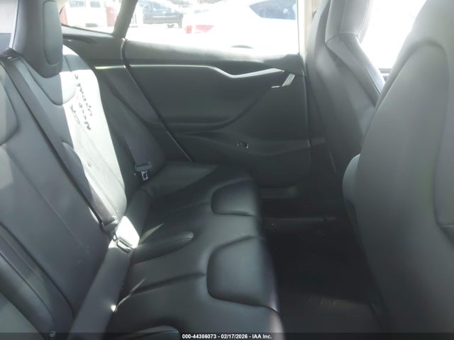 44386073 :رقم المزاد ، 5YJSA1H14FFP73296 vin ، 2015 Tesla Model S 60/70/85 مزاد بيع