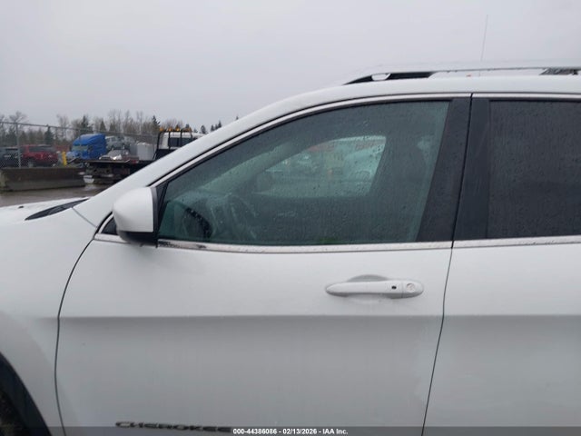 Jeep Cherokee Latitude 2015 1C4PJMCS8FW668957 Image 14