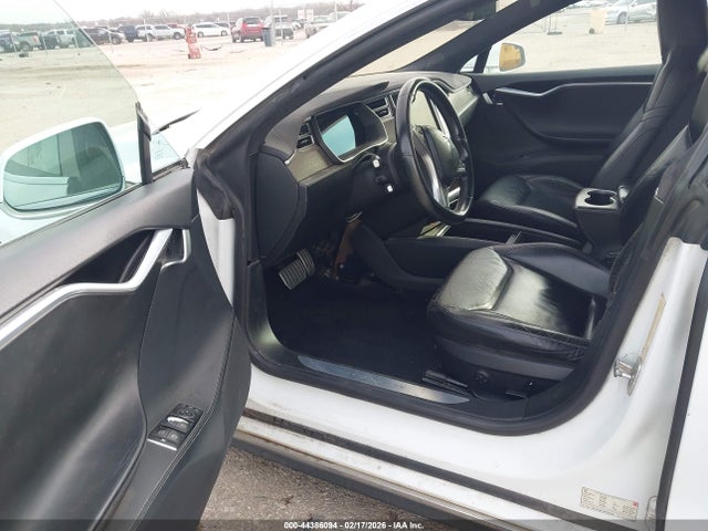 2015 TESLA MODEL S 5YJSA1H42FF091091 Photo 4