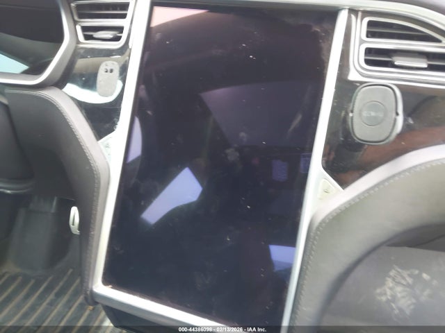 2015 TESLA MODEL S 5YJSA1H22FFP80062 Photo 6