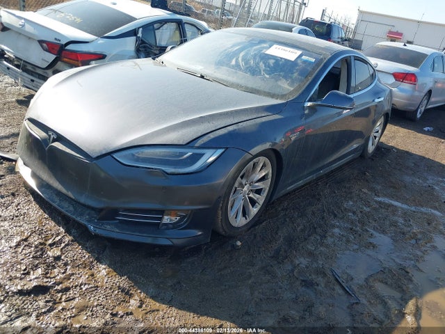 2014 TESLA MODEL S 5YJSA1H17EFP50951 Photo 1