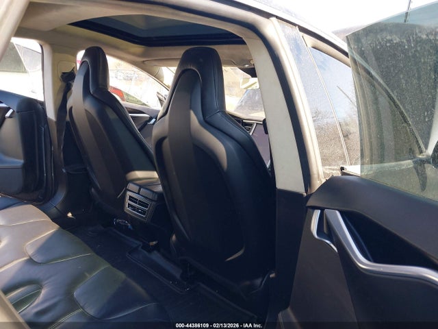 2014 TESLA MODEL S 5YJSA1H17EFP50951 Photo 7