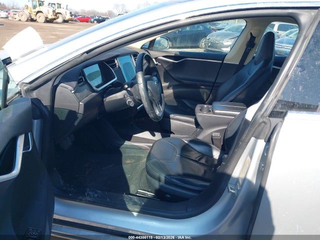2013 Tesla Model S მანქანა იყიდება აუქციონზე, vin: 5YJSA1AG8DFP13291, აუქციონის ნომერი: 44386115