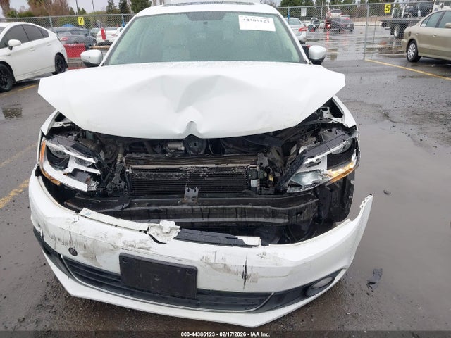 3VWL17AJ5EM408571 Volkswagen Jetta 1.8t Sel