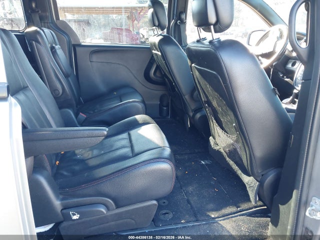 2C4RDGEG6GR329215 Dodge Grand Caravan R/t