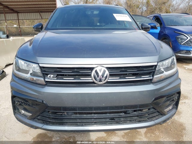 3VV2B7AX6MM065043 Volkswagen Tiguan 2.0t Se/2.0t Se R-line Black/2.0t Sel