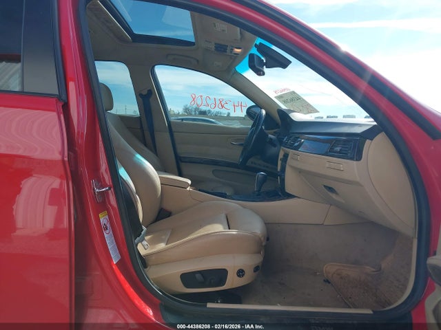 44386208 :رقم المزاد ، WBAVB17536NK40689 vin ، 2006 Bmw 325i مزاد بيع