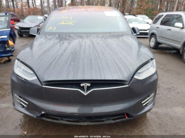 Продажа на аукционе авто 2016 Tesla Model X 60d/70d/75d/90d/p100d, vin: 5YJXCBE21GF027909, номер лота: 44386210
