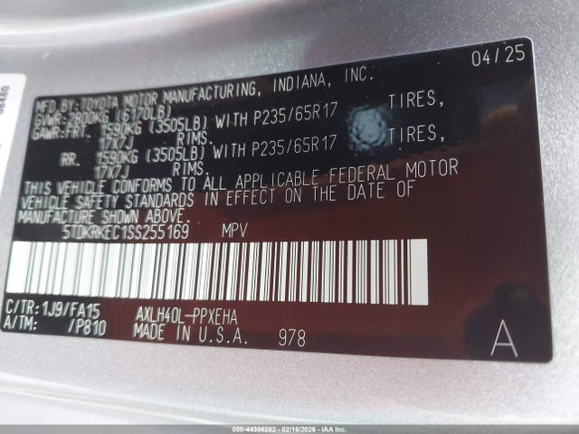 Toyota SIENNA LE 2025 5TDKRKEC1SS255169 Image 4