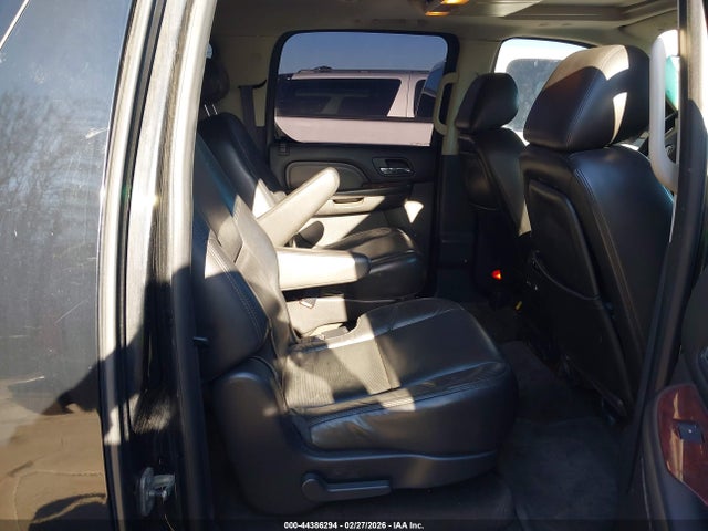 2010 CADILLAC ESCALADE ESV 1GYUCJEF1AR156230 Photo 7