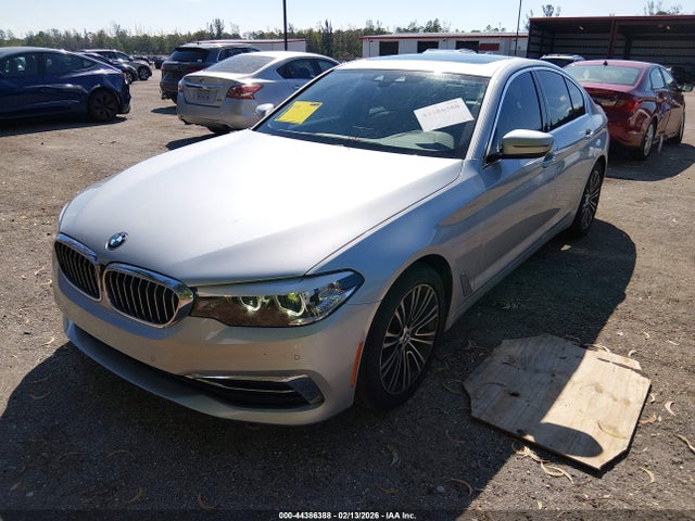 2019 BMW 530I WBAJA5C52KWW38608 Photo 1