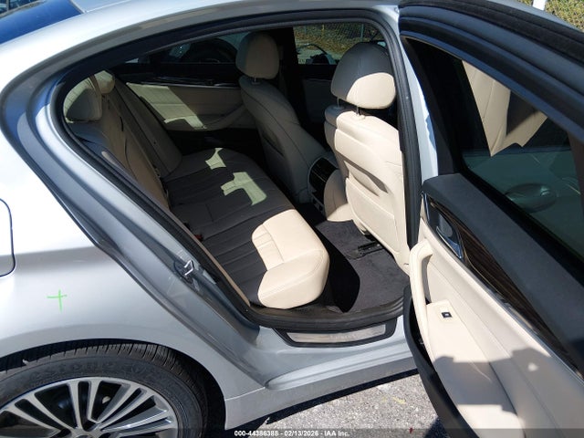 2019 BMW 530I WBAJA5C52KWW38608 Photo 7