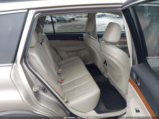 Subaru Outback 3.6r Limited 2014 4S4BRDMC9E2249852 Image 8