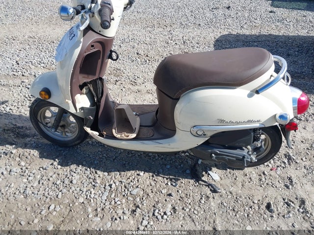 Honda NCW50 2018 JH2AF7714JK200712 Image 9