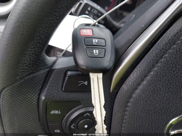 Toyota RAV4 LE 2017 2T3BFREV1HW604874 Image 11