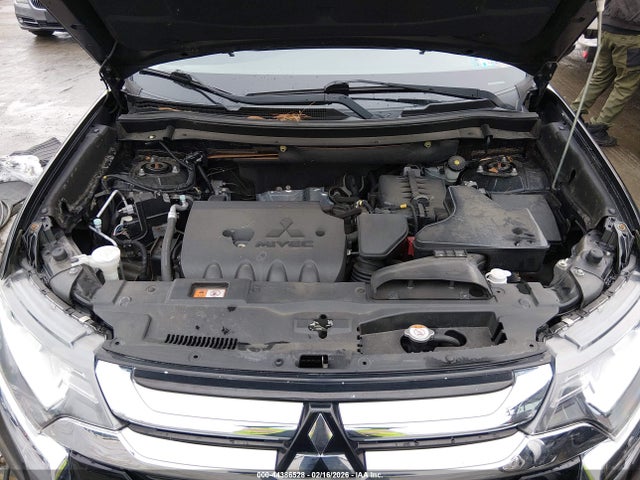 2016 MITSUBISHI OUTLANDER JA4AZ3A32GZ006757 Photo 9