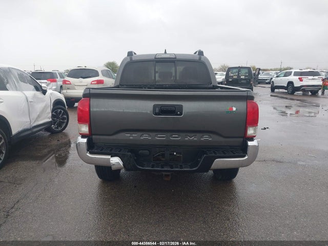 5TFAX5GN4JX129141 Toyota Tacoma Sr5