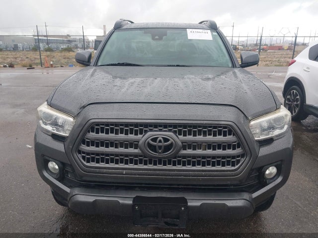 5TFAX5GN4JX129141 Toyota Tacoma Sr5
