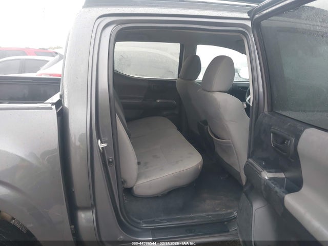 5TFAX5GN4JX129141 Toyota Tacoma Sr5