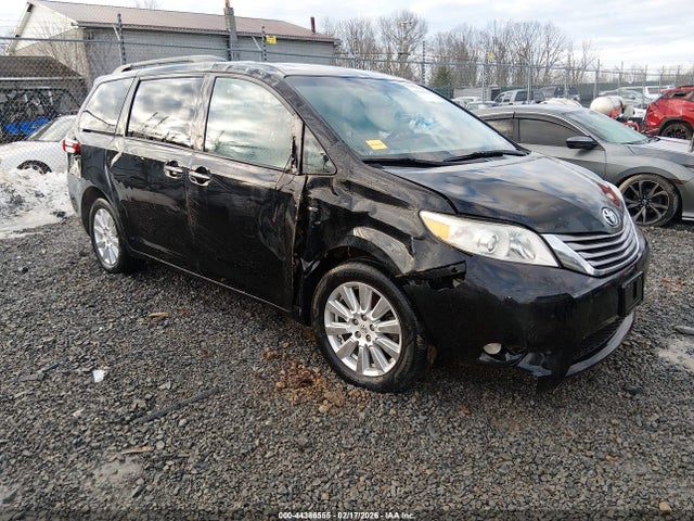 2017 TOYOTA SIENNA 5TDDZ3DC9HS163798