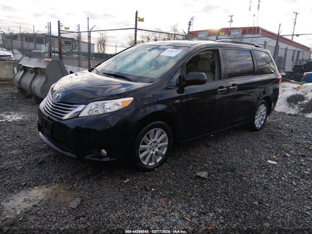 2017 TOYOTA SIENNA 5TDDZ3DC9HS163798 Photo 1
