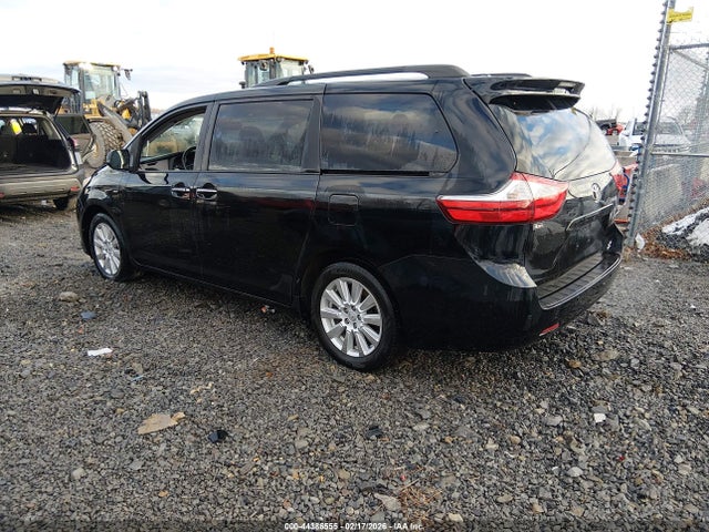 2017 TOYOTA SIENNA 5TDDZ3DC9HS163798 Photo 2
