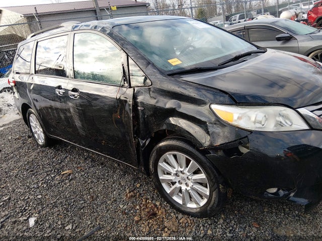2017 TOYOTA SIENNA 5TDDZ3DC9HS163798 Photo 5