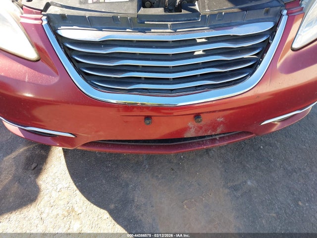 2014 Chrysler 200 Lx მანქანა იყიდება აუქციონზე, vin: 1C3CCBAB7EN140853, აუქციონის ნომერი: 44386575