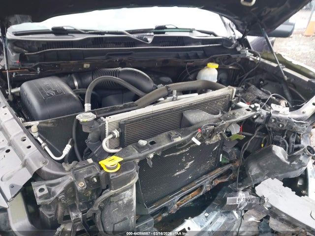 44386587 :رقم المزاد ، 1C6RR7TT1HS571631 vin ، 2017 Ram 1500 Slt مزاد بيع