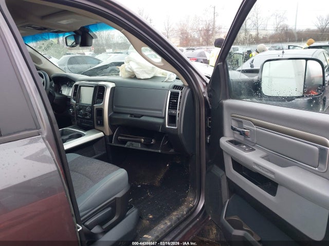 44386587 :رقم المزاد ، 1C6RR7TT1HS571631 vin ، 2017 Ram 1500 Slt مزاد بيع