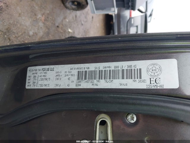 44386587 :رقم المزاد ، 1C6RR7TT1HS571631 vin ، 2017 Ram 1500 Slt مزاد بيع