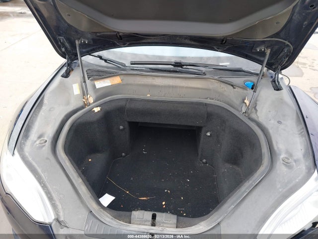 2014 Tesla Model S P85 მანქანა იყიდება აუქციონზე, vin: 5YJSA1H12EFP44183, აუქციონის ნომერი: 44386620