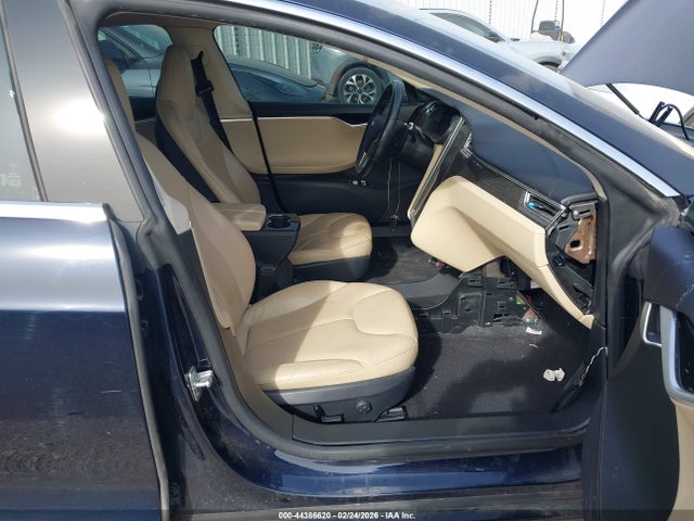 2014 Tesla Model S P85 მანქანა იყიდება აუქციონზე, vin: 5YJSA1H12EFP44183, აუქციონის ნომერი: 44386620