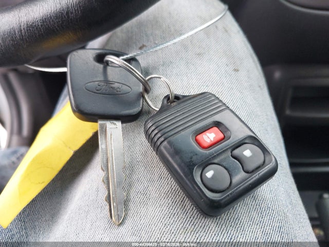 2003 FORD ESCAPE 1FMCU93143KC35645 Photo 10