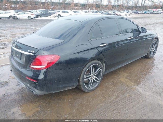 2018 MERCEDES-BENZ AMG E 43 WDDZF6EB2JA383766 Photo 3