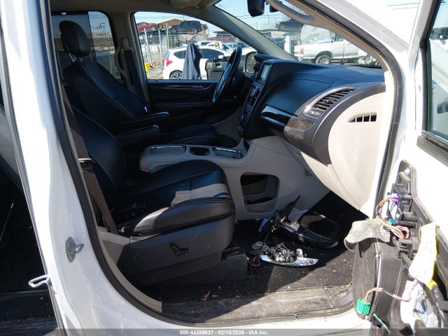 2016 CHRYSLER TOWN & COUNTRY 2C4RC1CG1GR254121 Photo 4