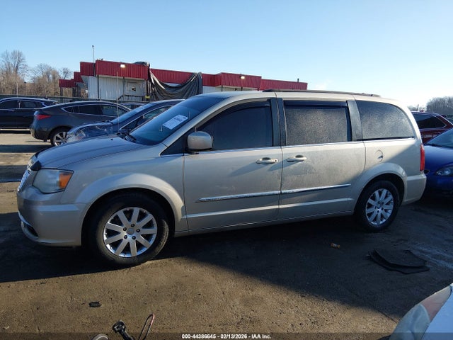 44386645 :رقم المزاد ، 2C4RC1BG4ER438922 vin ، 2014 Chrysler Town & Country Touring مزاد بيع