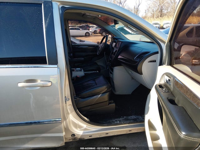 44386645 :رقم المزاد ، 2C4RC1BG4ER438922 vin ، 2014 Chrysler Town & Country Touring مزاد بيع