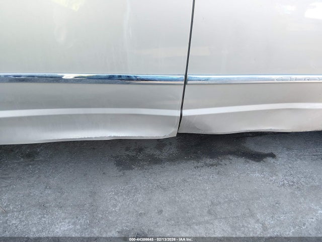 44386645 :رقم المزاد ، 2C4RC1BG4ER438922 vin ، 2014 Chrysler Town & Country Touring مزاد بيع