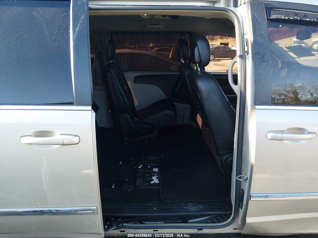 44386645 :رقم المزاد ، 2C4RC1BG4ER438922 vin ، 2014 Chrysler Town & Country Touring مزاد بيع