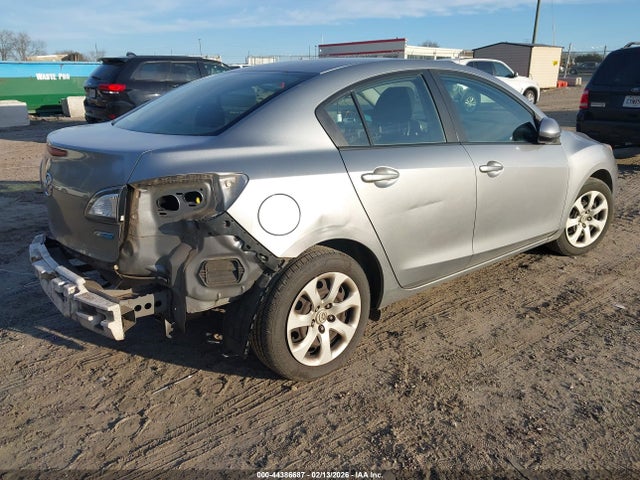 Продажа на аукционе авто 2013 Mazda Mazda3 I Sport, vin: JM1BL1U78D1703682, номер лота: 44386687