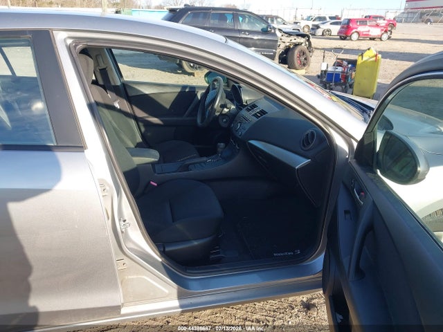 Продажа на аукционе авто 2013 Mazda Mazda3 I Sport, vin: JM1BL1U78D1703682, номер лота: 44386687