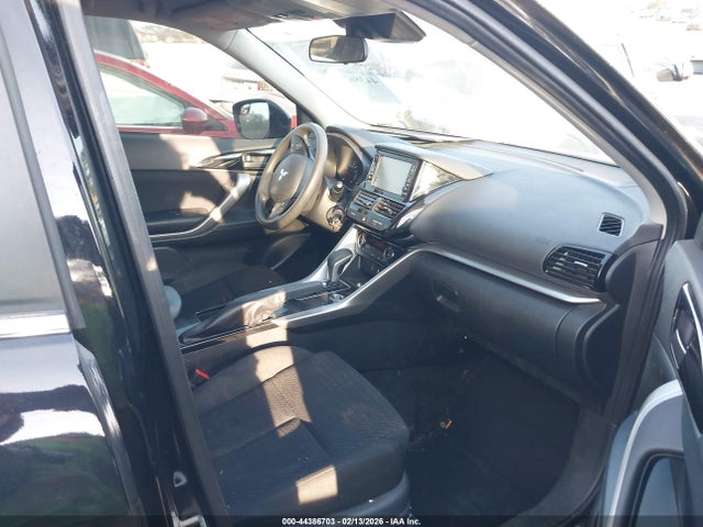 2024 MITSUBISHI ECLIPSE CROSS JA4ATUAA3RZ002967 Photo 4