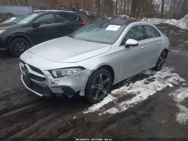2019 Mercedes-benz A 220 4matic მანქანა იყიდება აუქციონზე, vin: WDD3G4FB9KW009181, აუქციონის ნომერი: 44386721