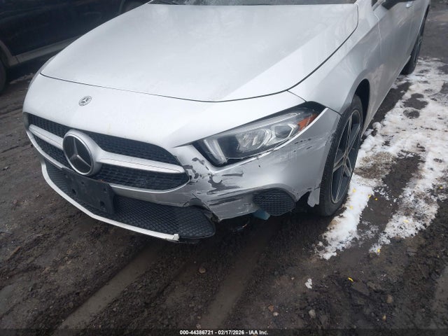 2019 Mercedes-benz A 220 4matic მანქანა იყიდება აუქციონზე, vin: WDD3G4FB9KW009181, აუქციონის ნომერი: 44386721
