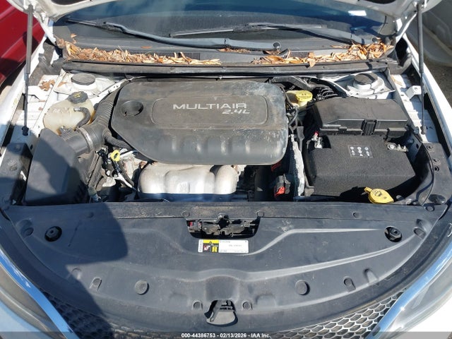 44386753 :رقم المزاد ، 1C3CCCCB2GN189870 vin ، 2016 Chrysler 200 C Platinum مزاد بيع