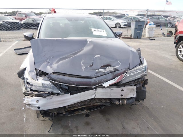 44386813 :رقم المزاد ، 19UDE2F70HA008111 vin ، 2017 Acura Ilx Premium Package/technology Plus Package مزاد بيع