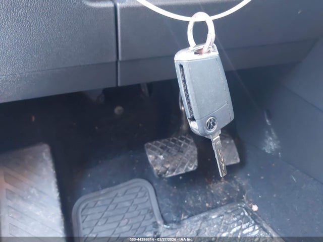 44386814 :رقم المزاد ، 3VV0B7AX2MM022357 vin ، 2021 Volkswagen Tiguan 2.0t S مزاد بيع