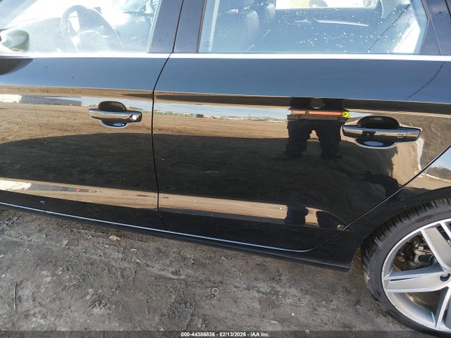 Продажа на аукционе авто 2015 Audi A3 2.0t Premium, vin: WAUEFGFF6F1085287, номер лота: 44386836